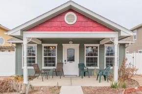 Good Vibrations in this cozy downtown home!